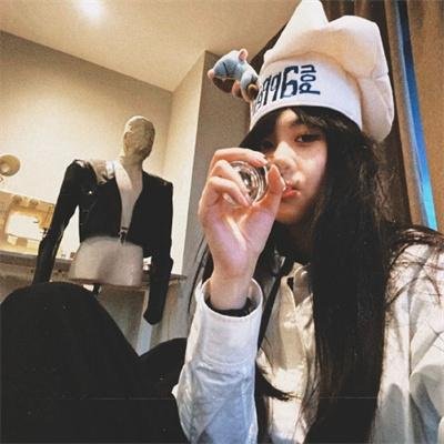 捡个小福宝，全城争当女儿奴